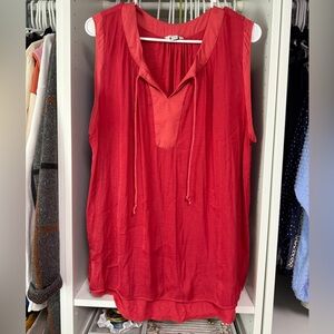 Sweet Grey Red Sleeveless Blouse